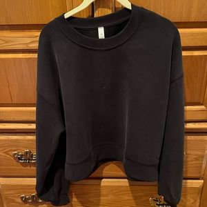 Lululemon Perfectly Oversizes cropped crew